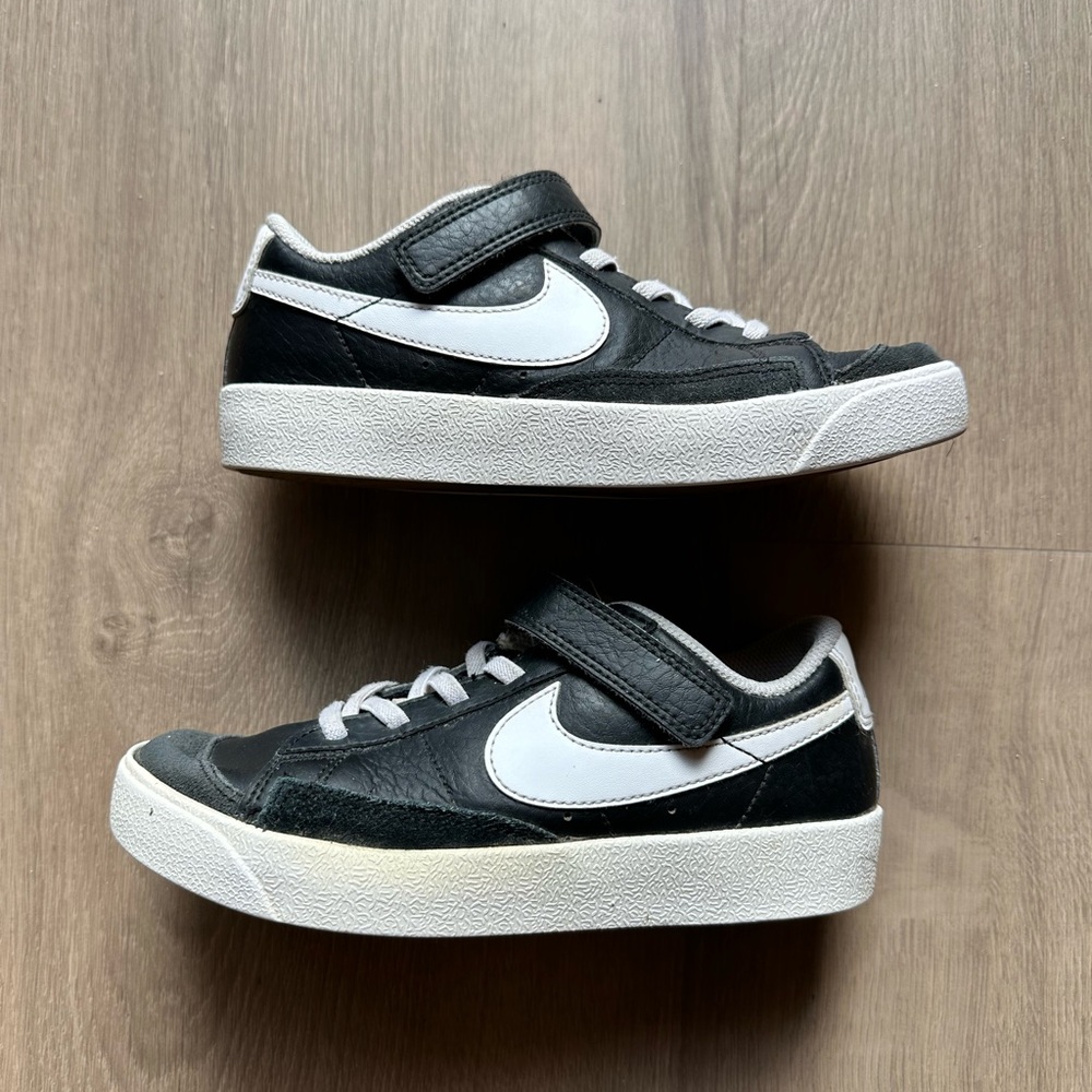 Nike Kids Black and White Sneakers
